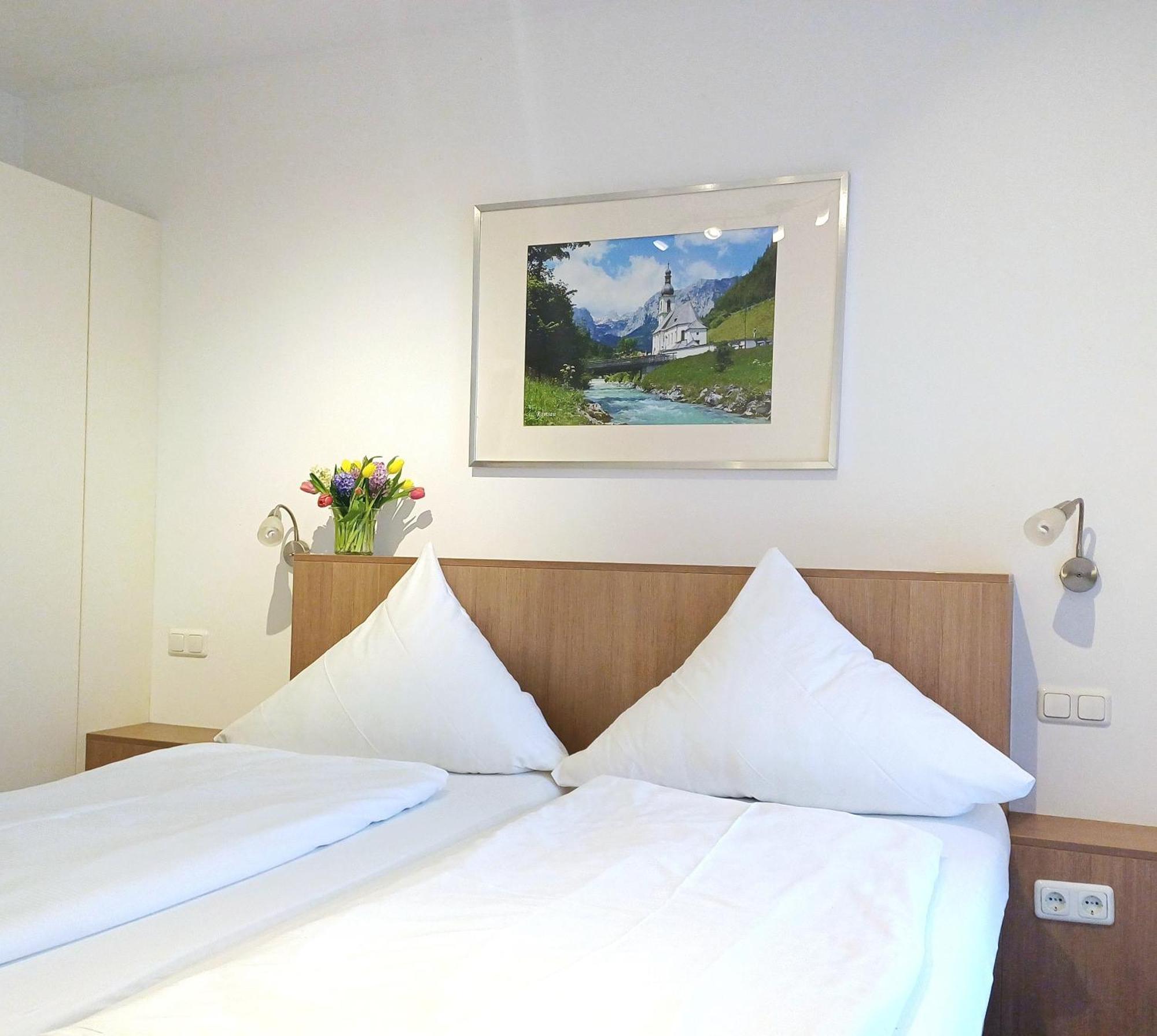 Hölbinger Alm - *